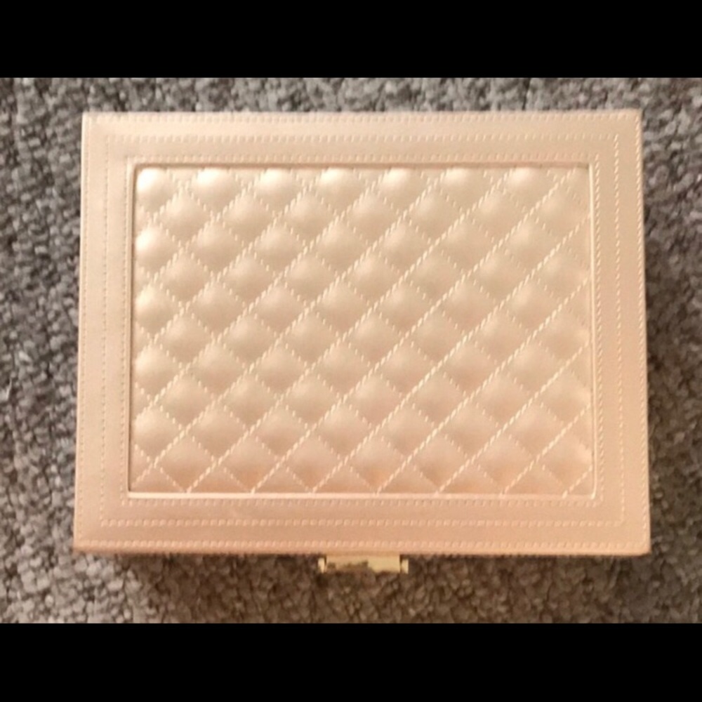 🔥5/$20🔥Jewelry Box